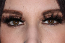 Load image into Gallery viewer, Vixen Lashes
